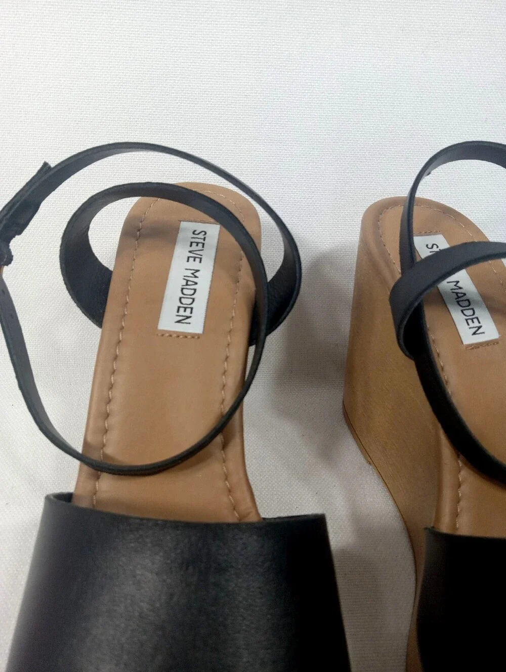 STEVE MADDEN Black Wedge Platform Sandals with Ankle Strap Women's Size 8.5